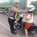Satlantas Polres Lampung Utara Intensifkan Pengaturan Lalu Lintas dan Teguran Humanis pada Jam Rawan Pagi