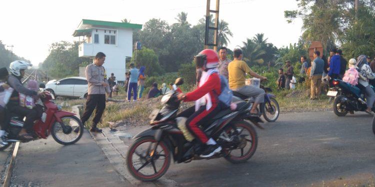 Mobil Tertabrak Kereta Babaranjang di Perlintasan Sungkai Utara, Dua Pelajar Meninggal Dunia