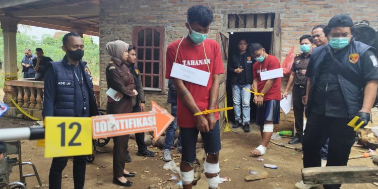 Polres Lampung Utara Rekonstruksi Kasus Curas Disertai Pembunuhan Mantan TKW, 35 Adegan Diperagakan