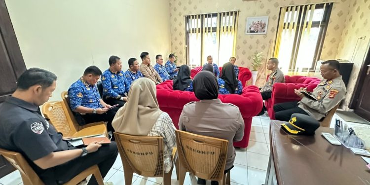 Polres Lampung Utara Gelar Rapat Bersama Dinas Pendidikan Bahas Pencegahan Bullying di Sekolah