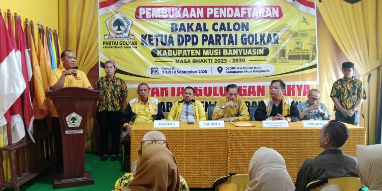 Afitni Junaidi Gumay Kembalikan Formulir Bakal Calon Ketua DPD Golkar Muba